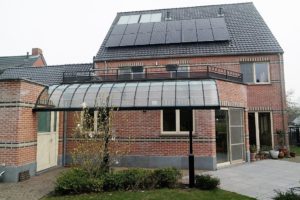 staal, stalen afdak, overkapping terras, afdak, terras, stalen, siersmeedwerk, smeedsierwerk, sierwerk