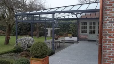 staal, stalen afdak, overkapping terras, afdak, terras, stalen, siersmeedwerk, smeedsierwerk, sierwerk