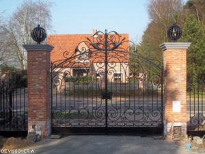 staal, stalen, siersmeedwerk, smeedijzer, smeedijzeren hekwerk, stalen hekwerk, stalen poort, smeedijzeren poort