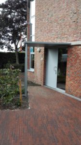 staal, stalen, siersmeedwerk, smeedijzer, smeedsierwerk, serre, smeedijzeren serre, gebogen serre, boogserre, luifel