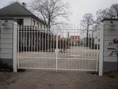 staal, stalen, siersmeedwerk, smeedijzer, smeedijzeren hekwerk, stalen hekwerk, stalen poort, smeedijzeren poort