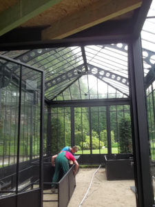 staal, stalen, siersmeedwerk, smeedijzer, smeedsierwerk, serre, smeedijzeren serre, gebogen serre, boogserre