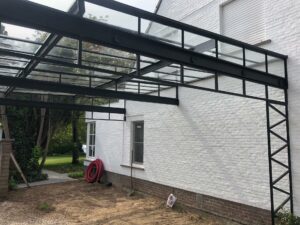 staal, stalen afdak, overkapping terras, afdak, terras, stalen, siersmeedwerk, smeedsierwerk, sierwerk