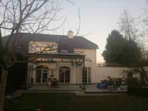 staal, stalen afdak, overkapping terras, afdak, terras, stalen, siersmeedwerk, smeedsierwerk, sierwerk