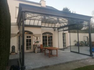 staal, stalen afdak, overkapping terras, afdak, terras, stalen, siersmeedwerk, smeedsierwerk, sierwerk
