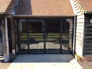 stalen deur, deur in staal en glas