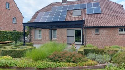 Siersmeedijzer afdak met randafwerking