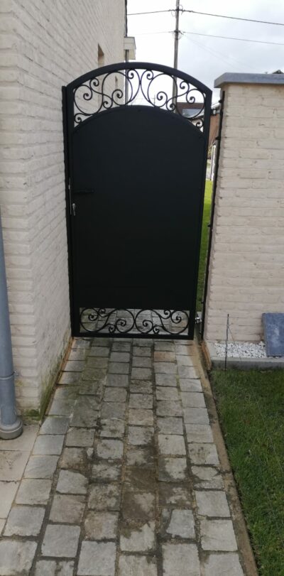 siersmeedwerk poort tuin